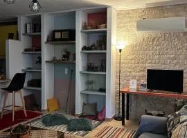 Alonaki House