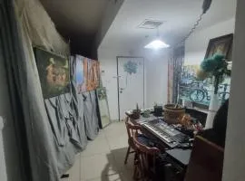 יחידה עצמאית בתוך דירה - רמת גן