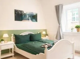 SchaeBu! 6 Apartment Altmarkt im Grünen