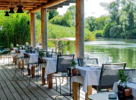 Wineport Lodge Agva Riverside Hotel & Winery，位于阿瓦的酒店