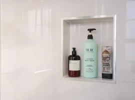 Cozy central studio on the high street