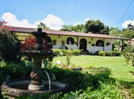 Casa de Campo - Descanso en Naturaleza, Barbosa Santander - El Cairo