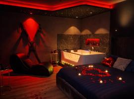 Love Room avec spa，位于Bourg-Saint-Christophe的酒店