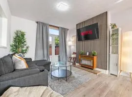 3BR Work Stay | 6 Beds | Sleeps 7