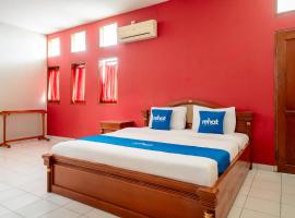 Rehat at Abadi Hotel Tasikmalaya，位于打横的酒店