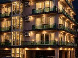 TATA Vista Resort - Centrally Heated & Air Cooled, Mall Road Manali