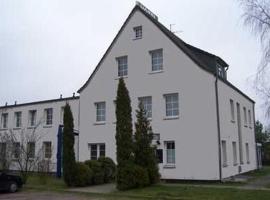 Hotel Zur Insel，位于Mahlzow的酒店