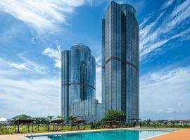 Hilton Brazzaville Les Tours Jumelles Hotel & Residences，位于布拉柴维尔的酒店