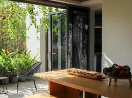 Ozonizia Family Suites Mai Khao Phuket Yacht Haven