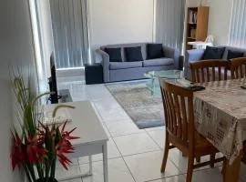 Luxurious 3 Bedroom Executive Home-Private Retreat