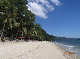 Submarine Garden Beach Resort，位于Lobo的酒店