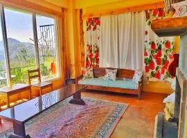 Best Bed and Breakfast with Sunrise & Mountain View!