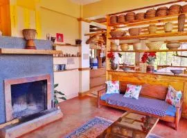 Best Bed and Breakfast with Sunrise & Mountain View!