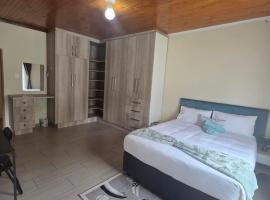 Tranquilo Guesthouse 2，位于埃尔默洛的酒店