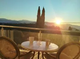 LaLuna Sea View Home