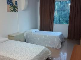 Vision Hall PANORAMA Altamira，位于加拉加斯的酒店