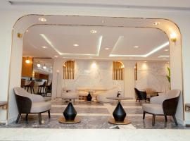 Platinum Hôtel Spa Abidjan Cocody，位于Bongofla的酒店