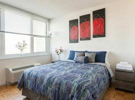 Skyline with Hudson Views Modern Battery Park Stay，位于纽约的酒店