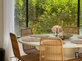 Coast and Relaxing Convenience Retreat