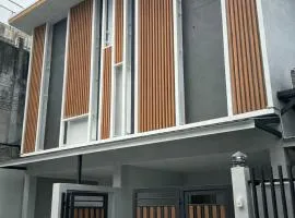 House Amanda