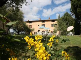 Agriturismo VILLA MOZART nel verde，位于古比奥的公寓