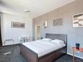 Keyless Hotel - Van Gaver