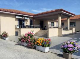 托尔维尔戛塔325号酒店，位于托尔维加塔的酒店