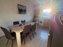 Silviia Ferienwohnung，位于波金格的酒店