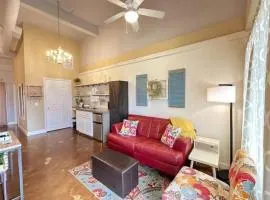 Haven at Hazel~Downtown Bungalow