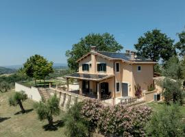 Wine Estate Villa Between Rome And Umbria，位于Montebuono的酒店