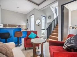 Rumah Rojana - 3 kamar tidur dengan fasilitas lengkap & kolam renang