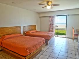 Baja Seasons Resort，位于El Chapo的酒店