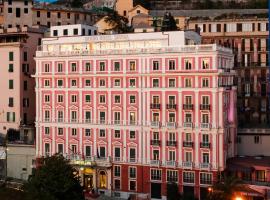 萨沃亚大酒店，位于热那亚的尊贵型酒店