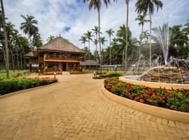 Maaha Beach Resort，位于Anochi埃博罗阿游客中心（阿曼苏瑞湿地）附近的酒店