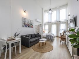 Fancy Studio with Terrace & Pool - Madrid South，位于Villaverde的酒店