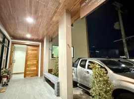 โรงแรมพรมสวานา Promsawana hotel