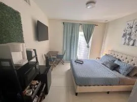Studio apartment- private entry!