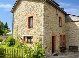 Vintage Cottage with Shared Garden in Paliseul，位于巴利瑟尔的酒店