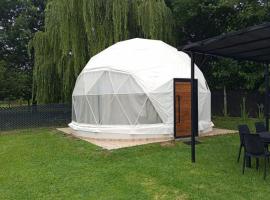 Glamping Vaqueros，位于巴克罗斯的酒店