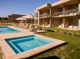 Howard Johnson Alcántara Boutique Hotel Chacras de Coria, Mendoza，位于查克拉斯德科里亚的酒店