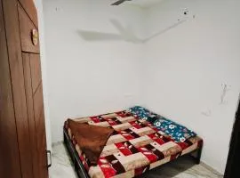 Dhanalaxmi Yatri Nivas