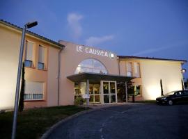 The Originals City, Hôtel Le Causséa, Castres (Inter-Hotel)，位于卡斯特尔的酒店