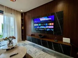 Stylish Oasis Studio - Private Terrace - Self Check-in