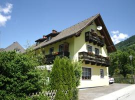 Apartment in Feld am See with lake access，位于滨湖费尔德的酒店