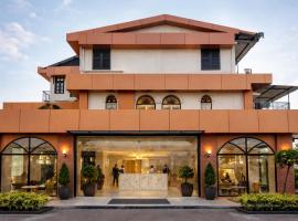 Cochrane Place By Teesta Hotels，位于Kurseong的酒店