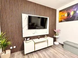 Moderne Ferienwohnung mit 2 Schlafzimmern & Hofparkplatz&Garten