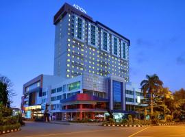 ASTON Solo Hotel，位于梭罗Purwosari Station附近的酒店