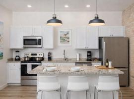 Luxury Downtown 2 Bedroom Flat，位于尼纳的酒店