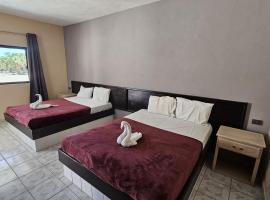 Hotel Ricardo's，位于San Ignacio的酒店