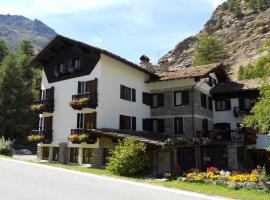 Hotel Genzianella，位于Pont的酒店